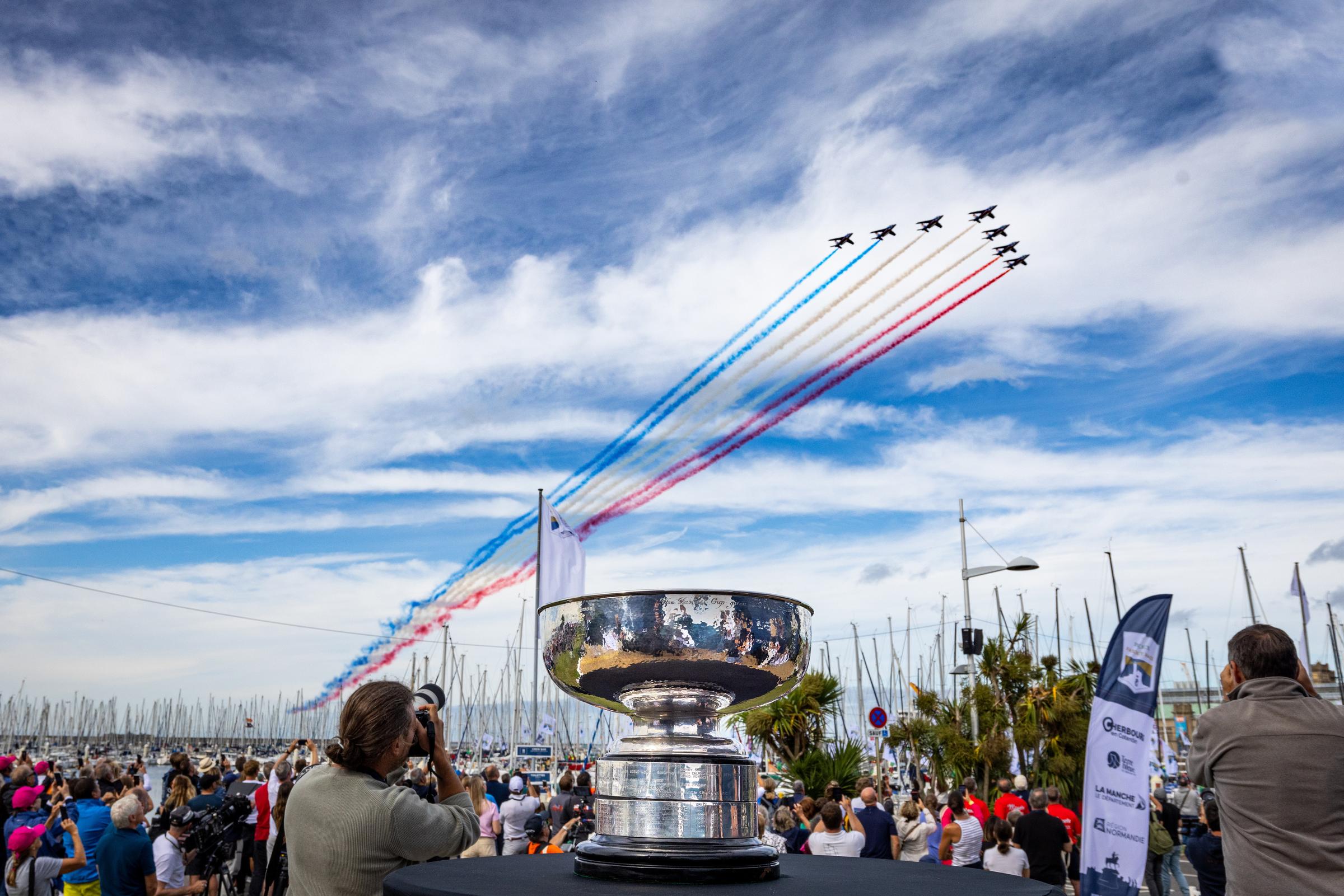 Show Aérien de la Patrouille de France pour l’Arrivée de la Rolex Fastnet Race