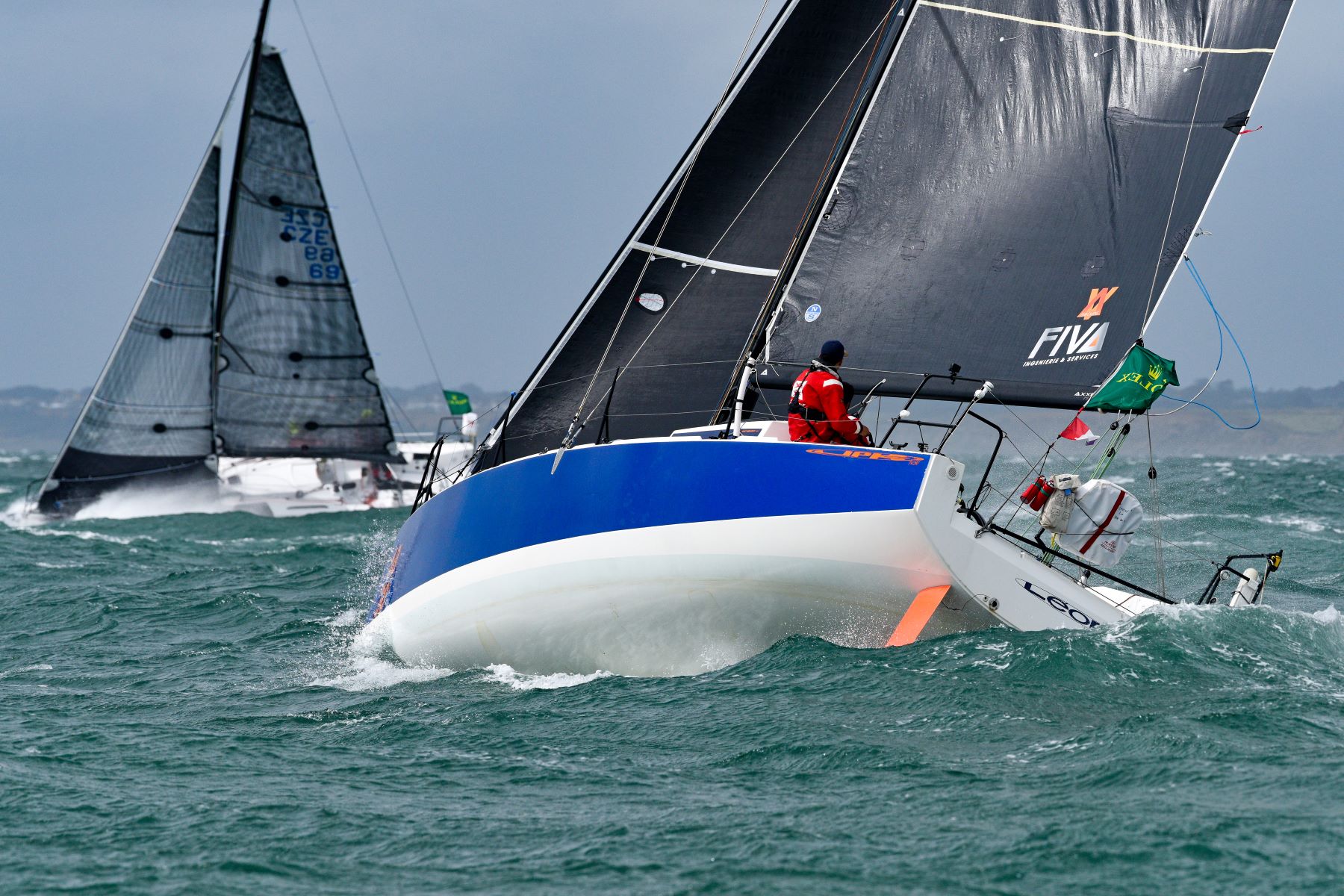 Leon avec Alexis Loison de Cherbourg © Rick Tomlinson/rick-tomlinson.com