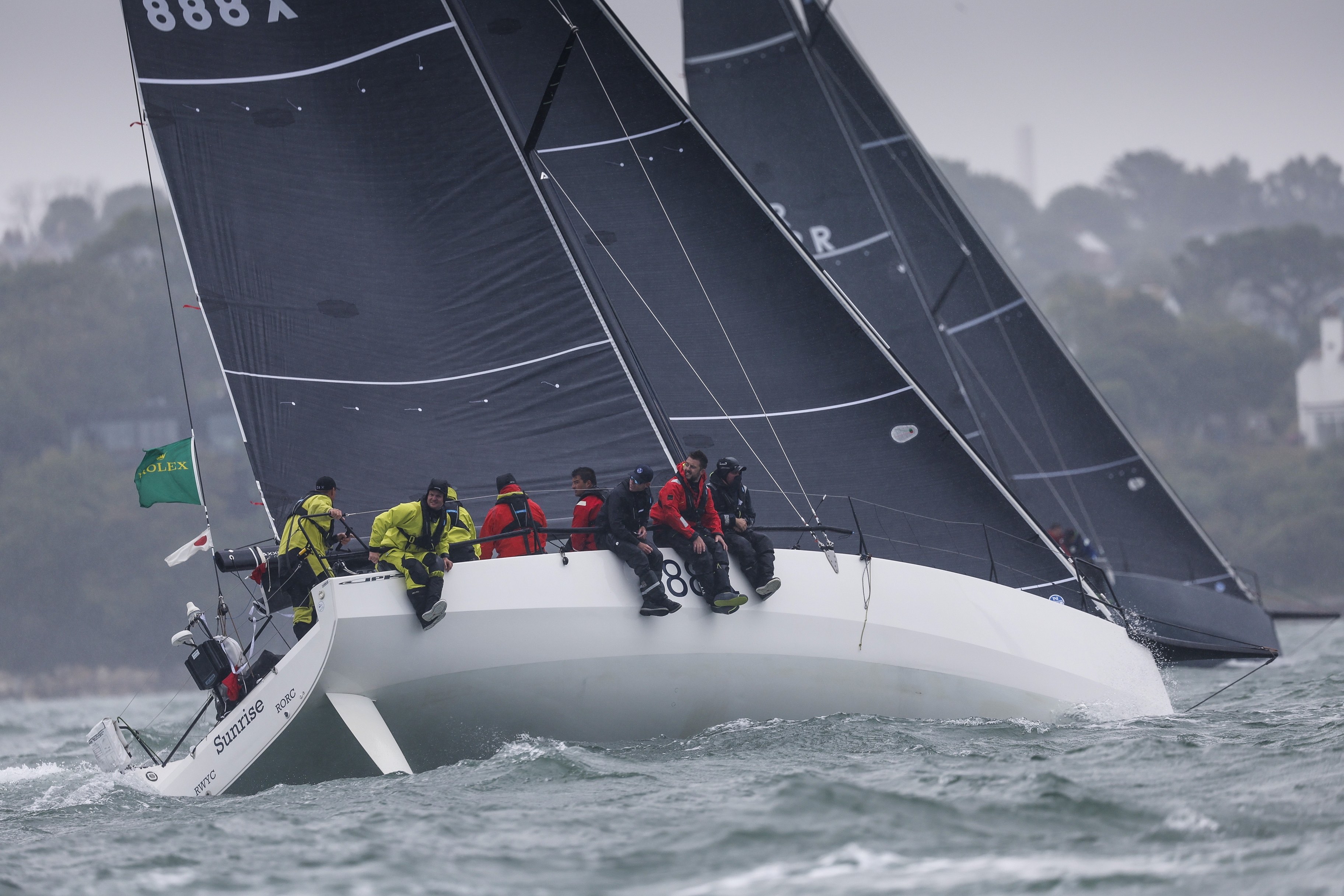 Pintia moves further ahead of Sunrise’s magic spinnaker