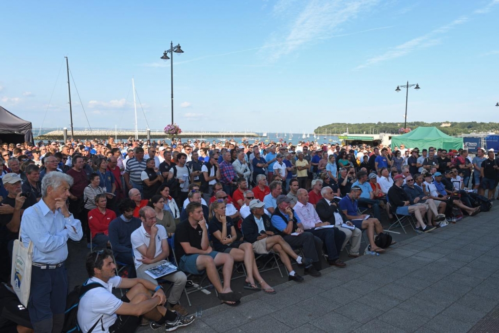 The Cowes Parade is jam-packed with skippers, crew and the passing public for the Press Conference and Skippers' Briefing © Rick Tomlinson/www.rick-tomlinson.com