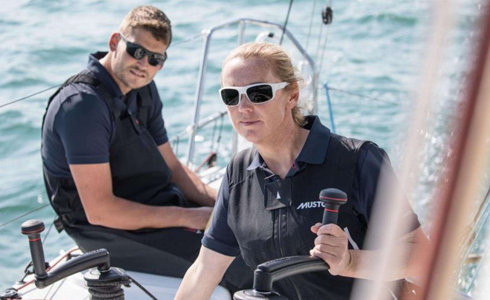 Le duo Henry Bomby et Shirley Robertson est engagé en Sun Fast 3 300 © Tim Butt/Vertigo Films