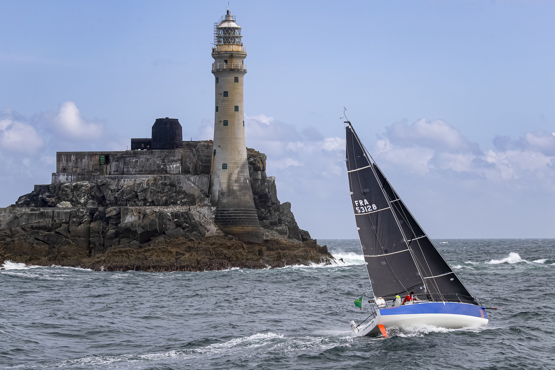 Le Cherbourgeois Alexis Loison et Jean Pierre Kelbert sur le JPK 10.30 Léon, de retour cette année pour défendre leur titre en double. Carlo Borlenghi/ROLEX